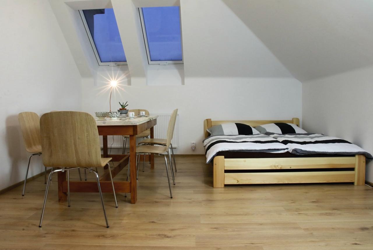 Apartmany Za Sakurou Hodonín Exterior foto